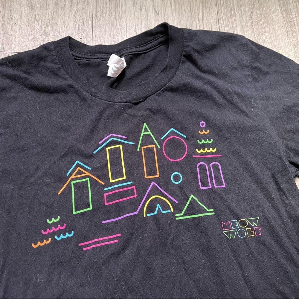 Meow Wolf Neon Lines Tee